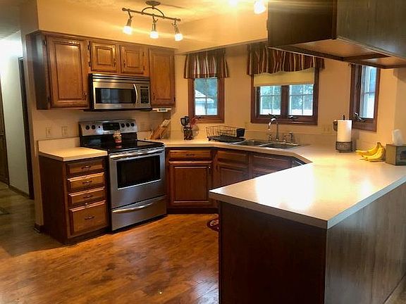 2nd image of 62 Falcon Dr