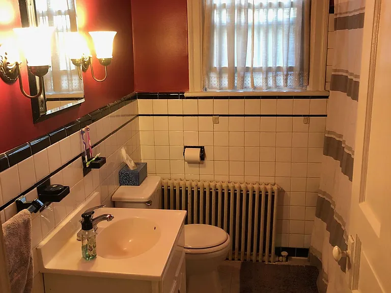 308 7th Ave #1 — Photo 6