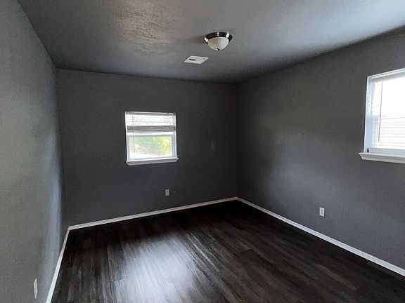 5th image of 2825 SW 88th St