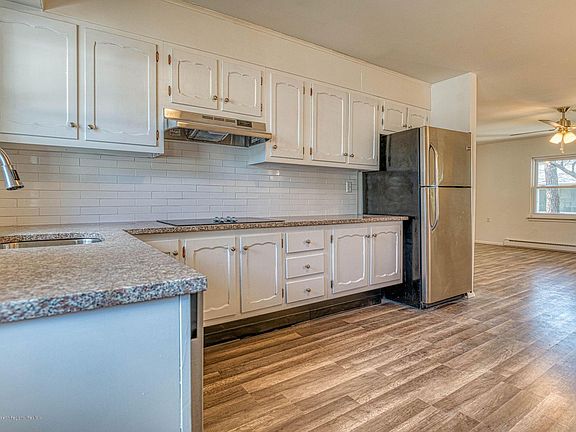 4th image of 663B Plymouth Dr #1002
