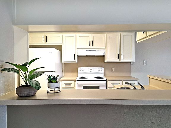 2nd image of 4701 N 11th St APT 4