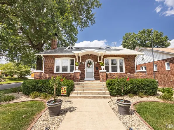 101 N 31st St, Belleville, IL 62226