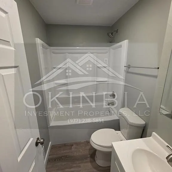 2815 Oxford Ave — Photo 15