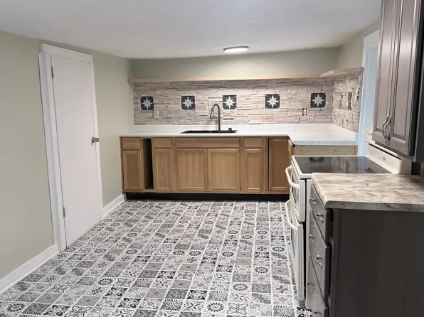 240 W Pike St, South Lebanon, OH 45065