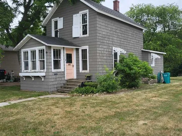 413 7th Ave NW, Waseca, MN 56093