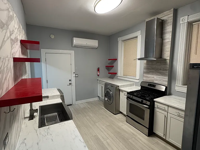 2307 S Leavitt St #1 — Photo 11
