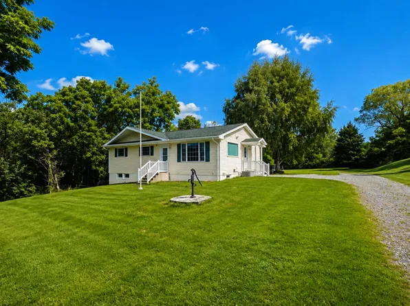 1974 Dalton Rd, Factoryville, PA 18419