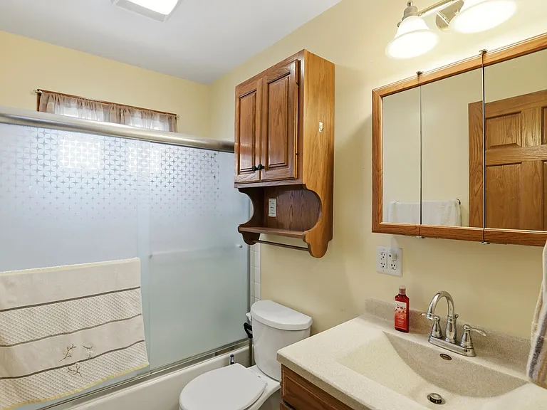 1504 W Tate St — Photo 5