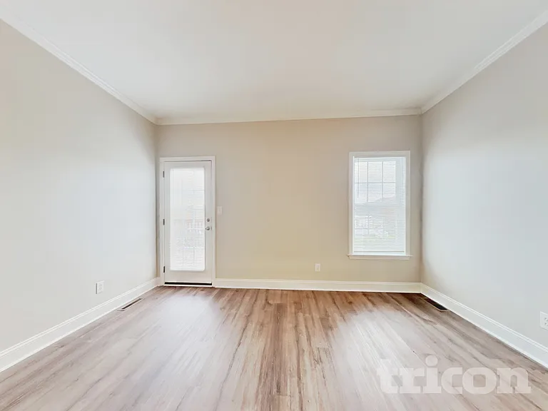 6939 Prairie Grove Dr — Photo 9