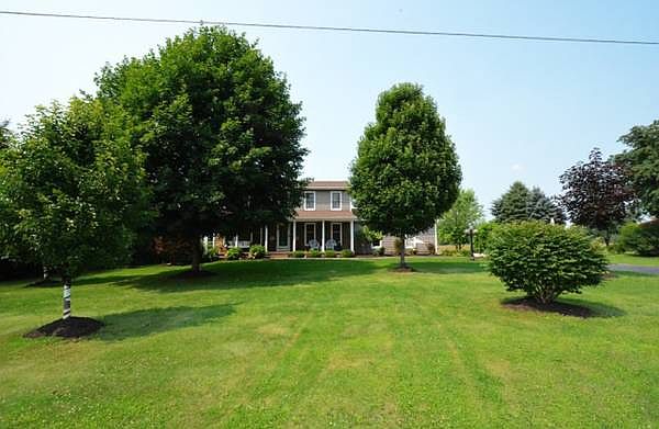 1st image of 11168 Lyndale Ln #01