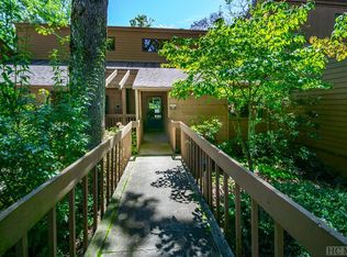 109 Emerald Ridge Rd UNIT 43, Sapphire, NC 28774