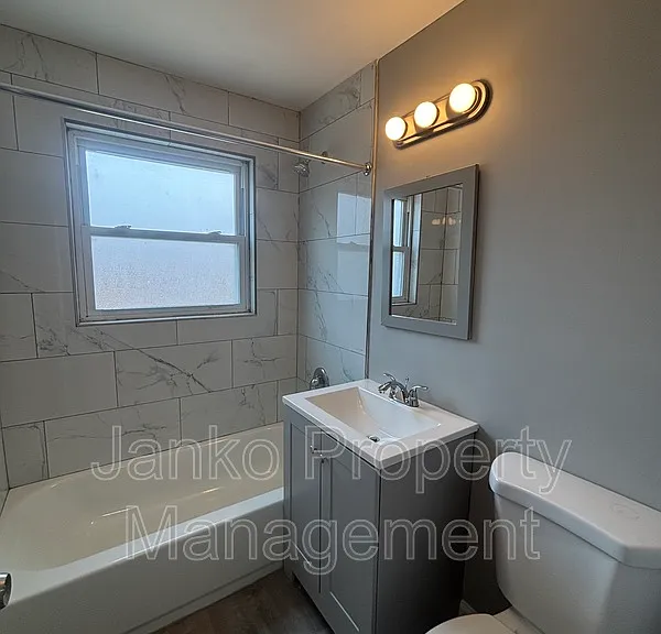 2123 119th St #12 — Photo 6
