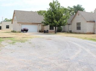 483 SW Quail Springs Dr, Cache, OK 73527