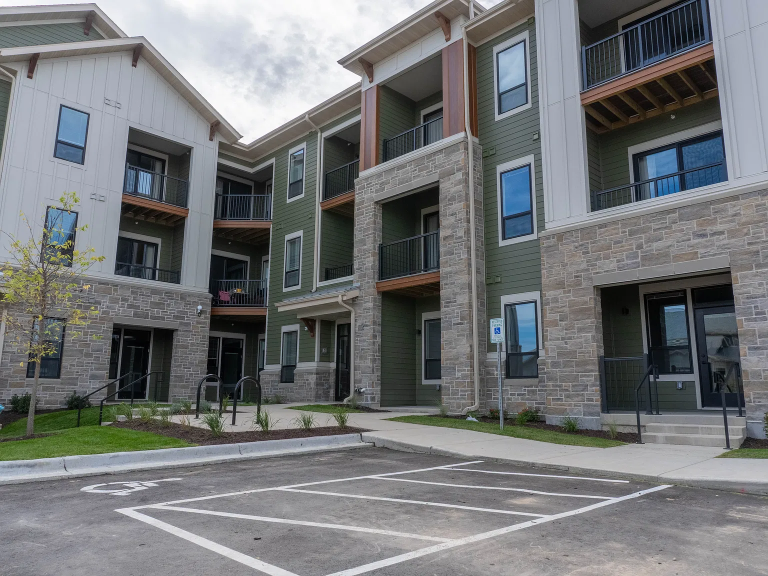 Midpoint Meadows Apartments — Photo 4