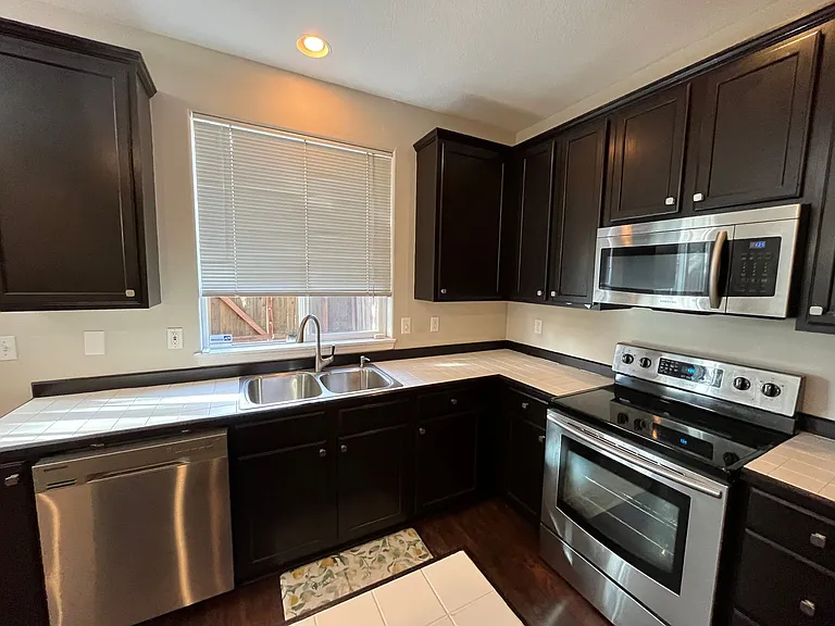 767 SW 198th Pl — Photo 9