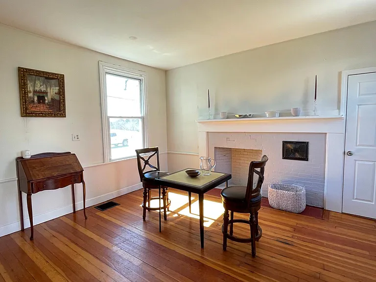 261 Russells Mills Rd — Photo 1