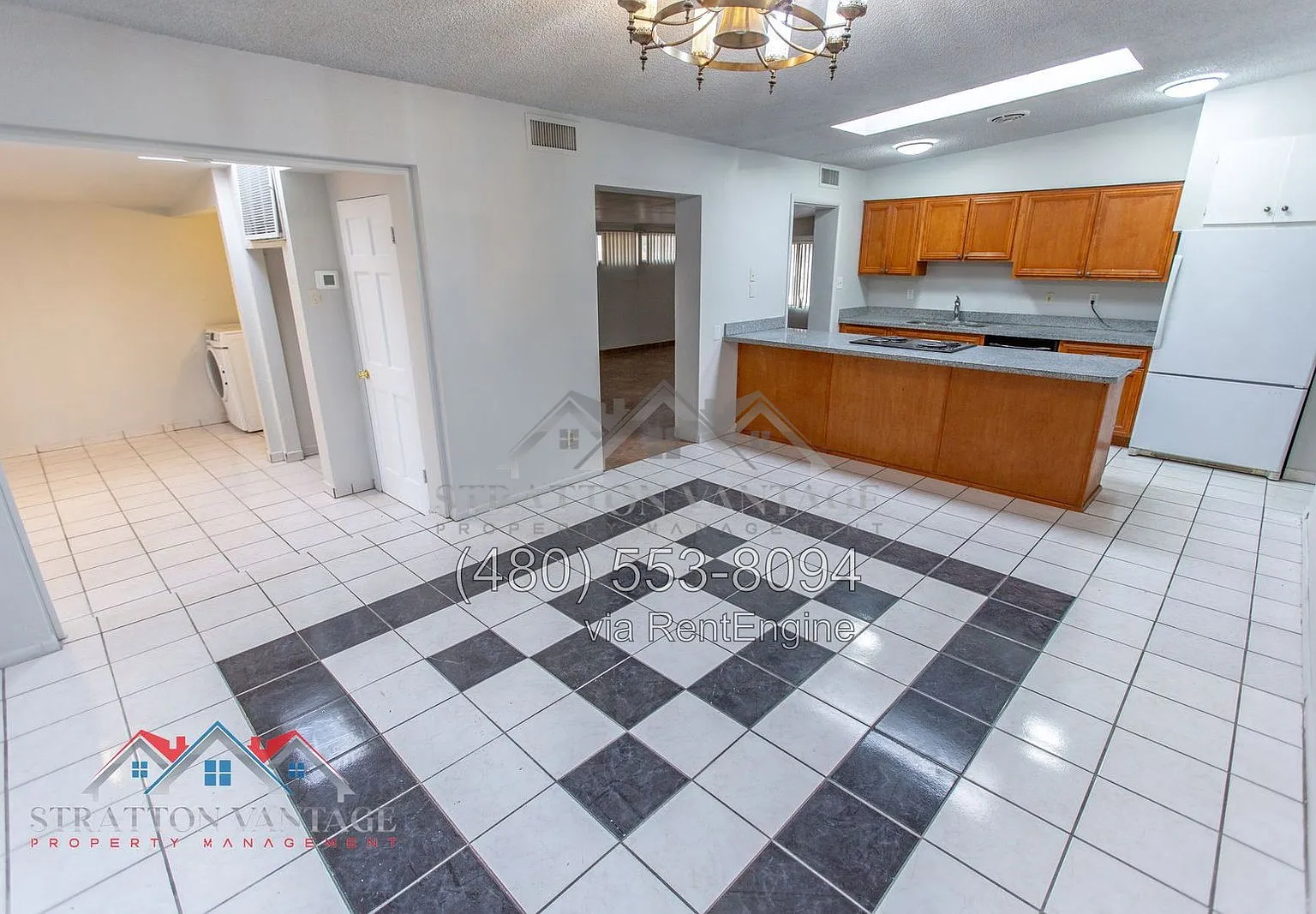5 bed, 2.0 bath, 2038 sqft, $2,700 — Photo 1