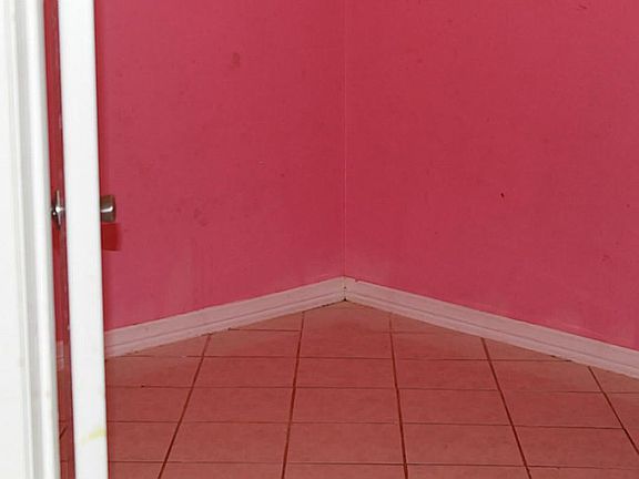4th image of 3215 Woodmont Dr