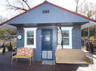 580 N 602nd Rd, Lawrence, KS 66047