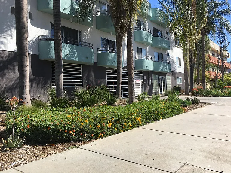 14615 Burbank Blvd #201 — Photo 4