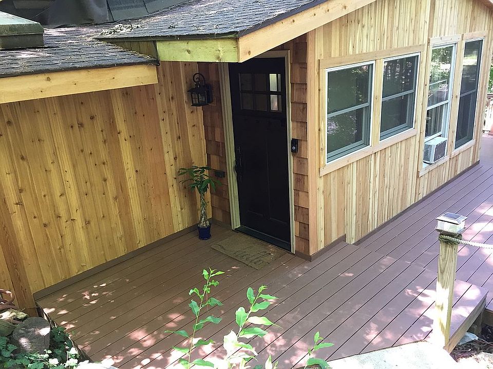1st image of 13 Schuyler Ln