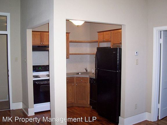 3rd image of 620 N 12th St #4559235