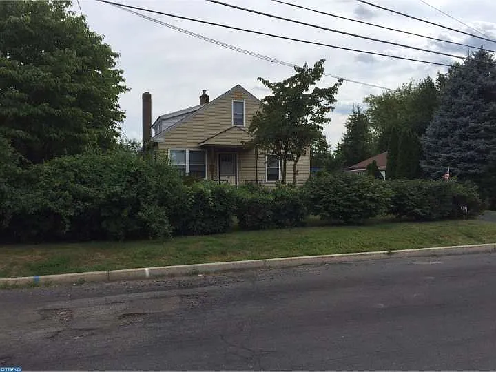 436 2nd Ave photo 1