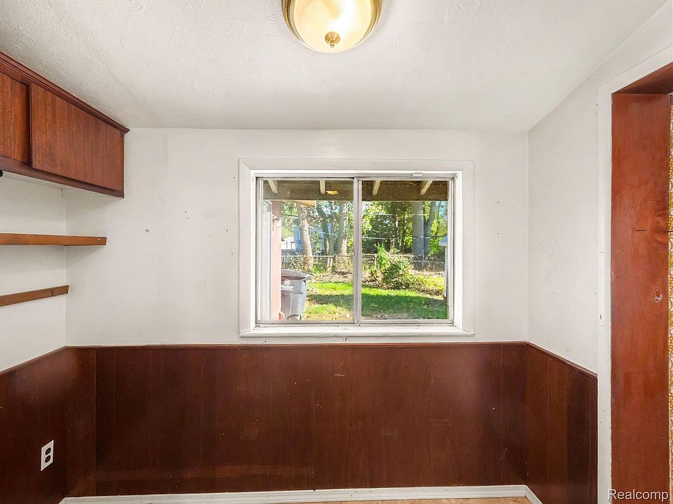 34140 Birchwood St, photo 14