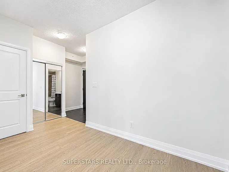 7161 Yonge St #1626 — Photo 20