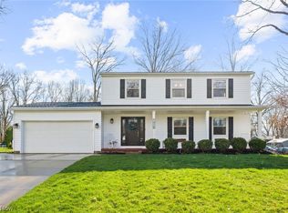 1410 Mockingbird Trl, Stow, OH