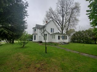 201 N Kalamazoo St, White Pigeon, MI 49099