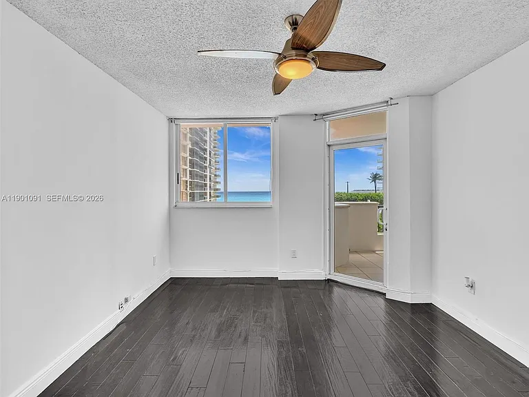 6422 Collins Ave #701 — Photo 30