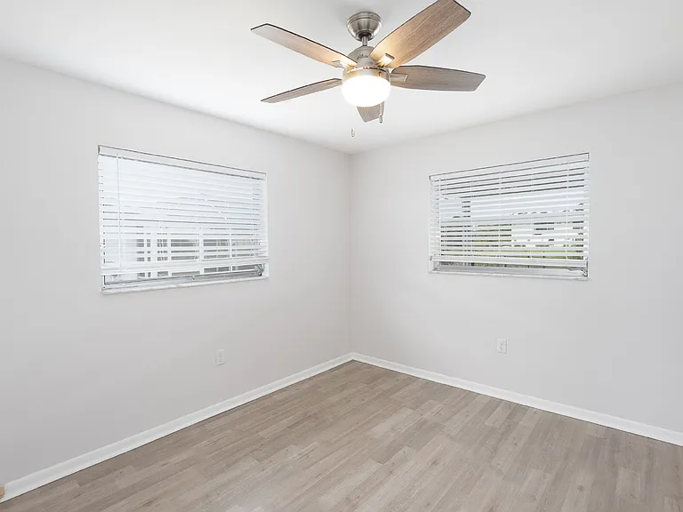 143 Rotonda Cir — Photo 29