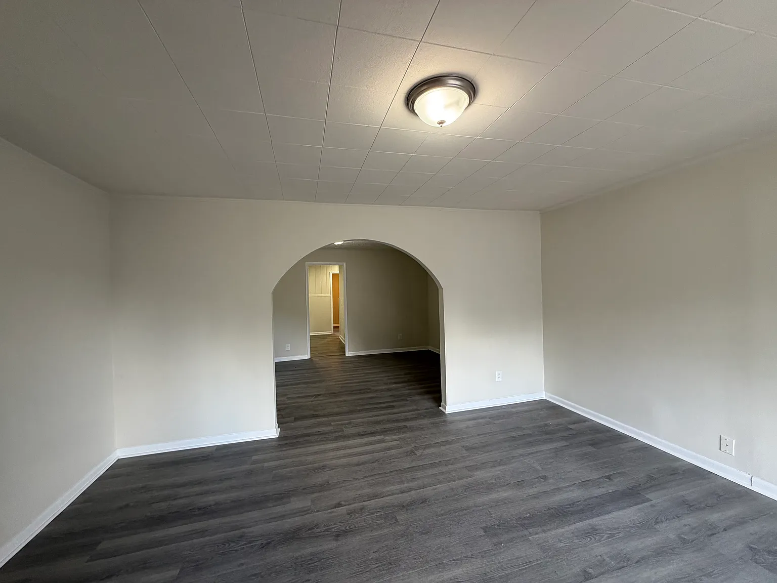 4 bed, 1434 sqft, $1,300 — Photo 4