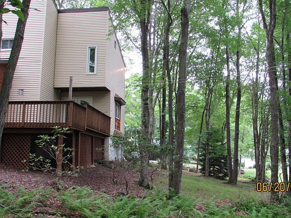 4th image of 64 E Woodhaven Dr