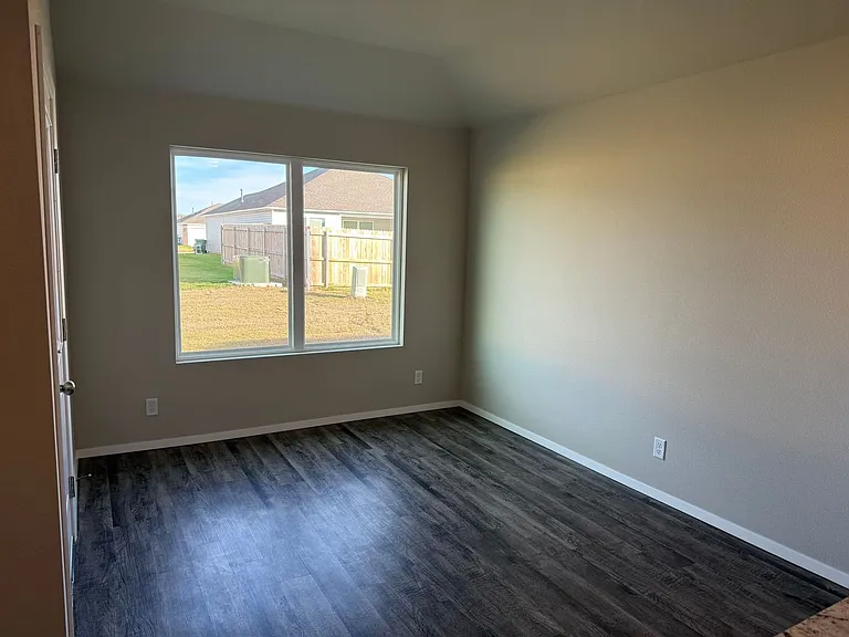 11425 S 232nd East Ave — Photo 4
