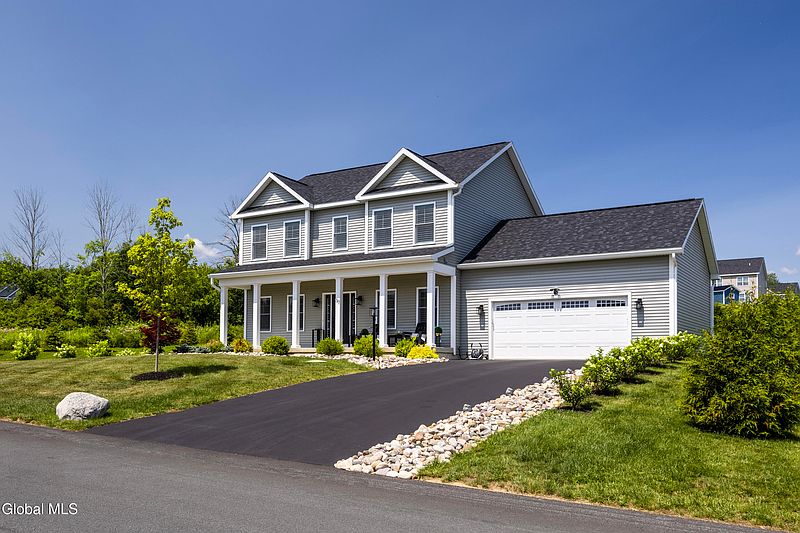4th image of 30 Tisdale Lane