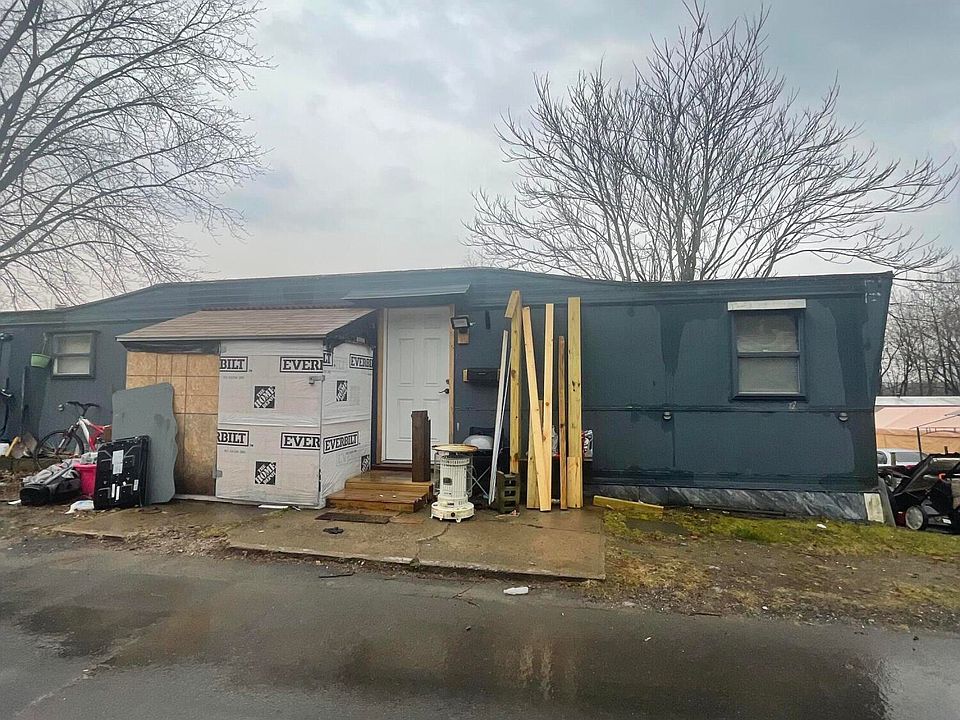 2nd image of 35 Rockledge Ter