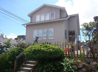 4315 SW Andover St, Seattle, WA 98116