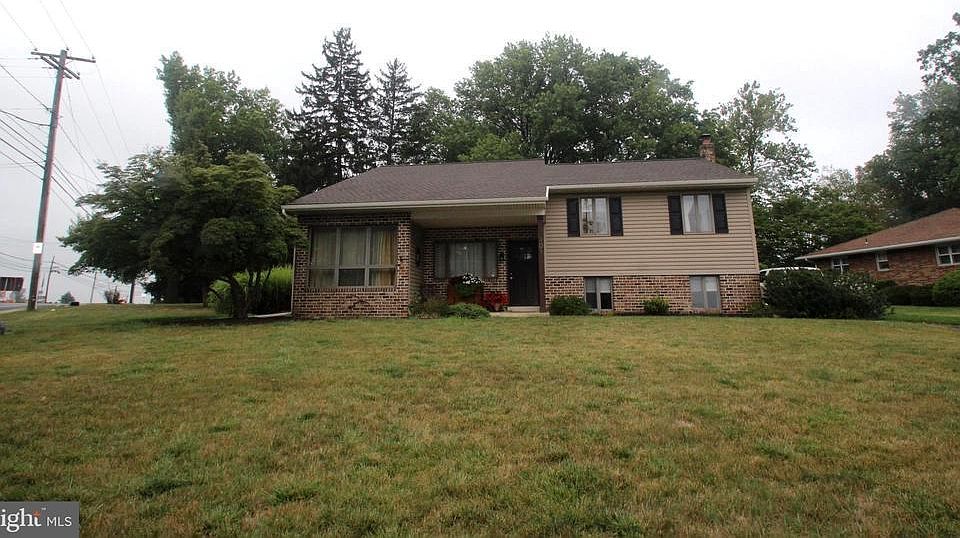 1st image of 301 Groff Ave