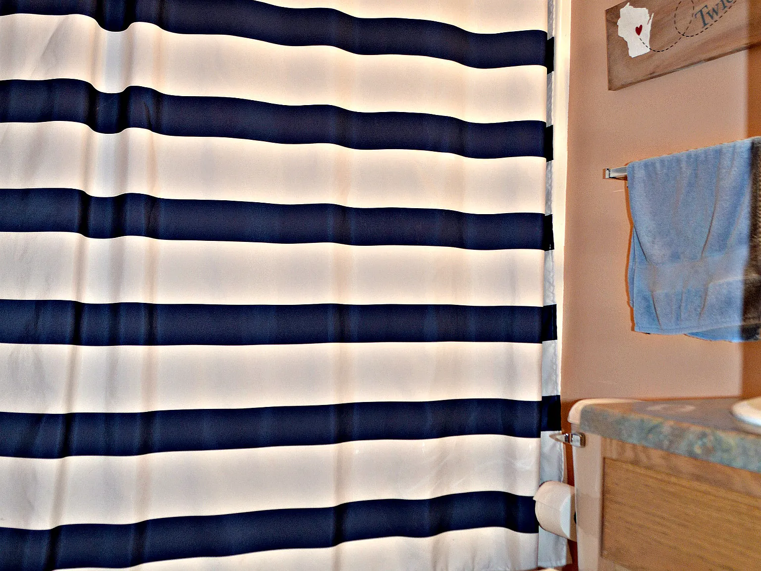 2 bed, 1252 sqft, $1,700 — Photo 2