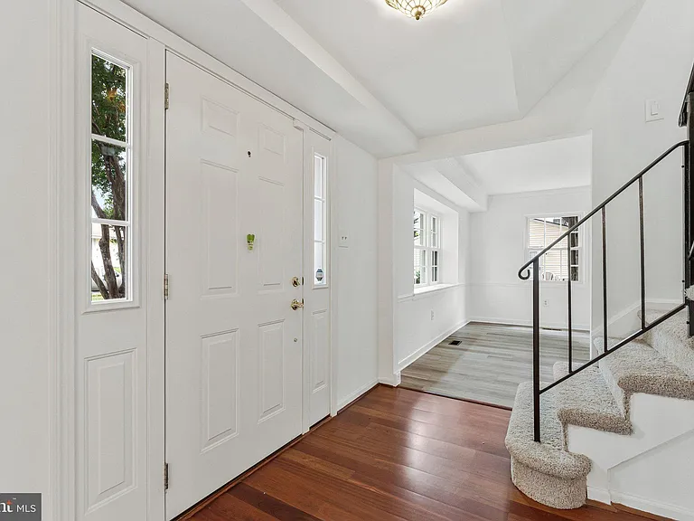 12805 Melvue Ct — Photo 4
