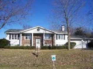 10221 W Hawk Hill Trl, Edwards, IL 61528