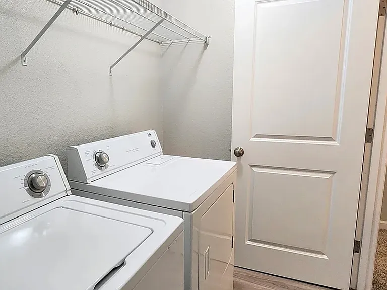 7005 NE 61st St — Photo 10