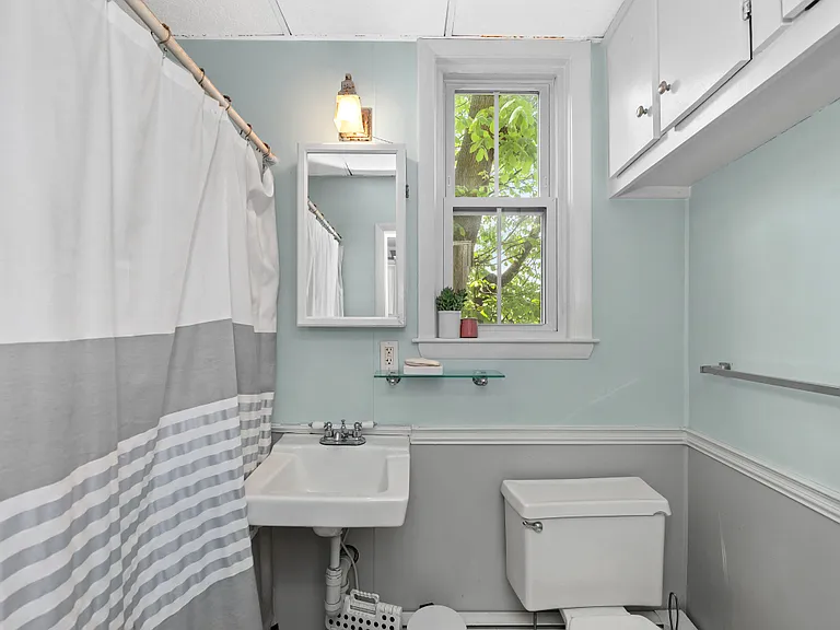 25 Pleasant St #2 — Photo 11