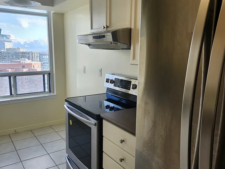 155 Beecroft Rd #2815 — Photo 12