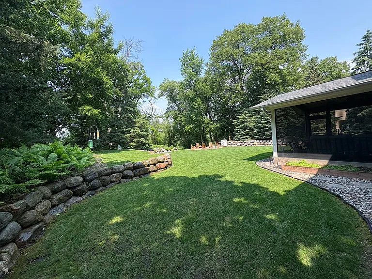 6560 Shadow Ln — Photo 48