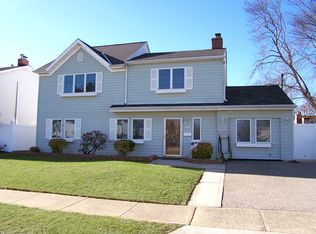 348 Seaford Ave, Massapequa, NY 11758
