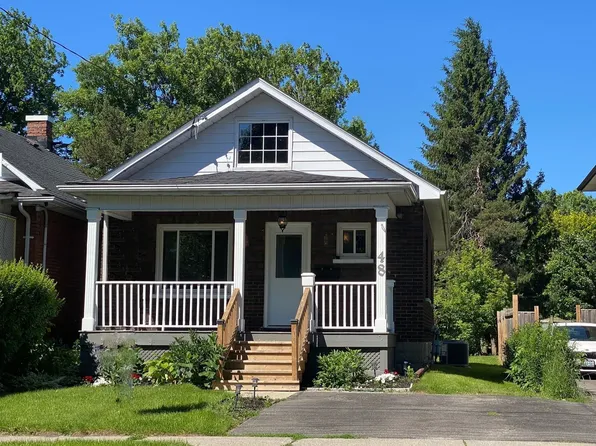 48 Burk St, Oshawa, ON L1J 4B9