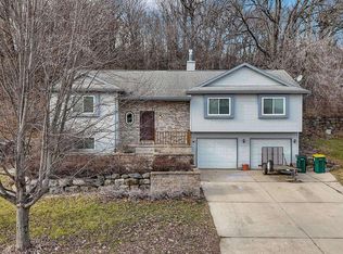 229 Yarrow Hill Dr, Cottage Grove, WI 53527
